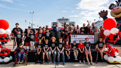 Carolina, NHL donate to ball hockey programming ahead of Stadium Series