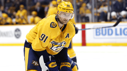 Stamkos_Predators_looking-away